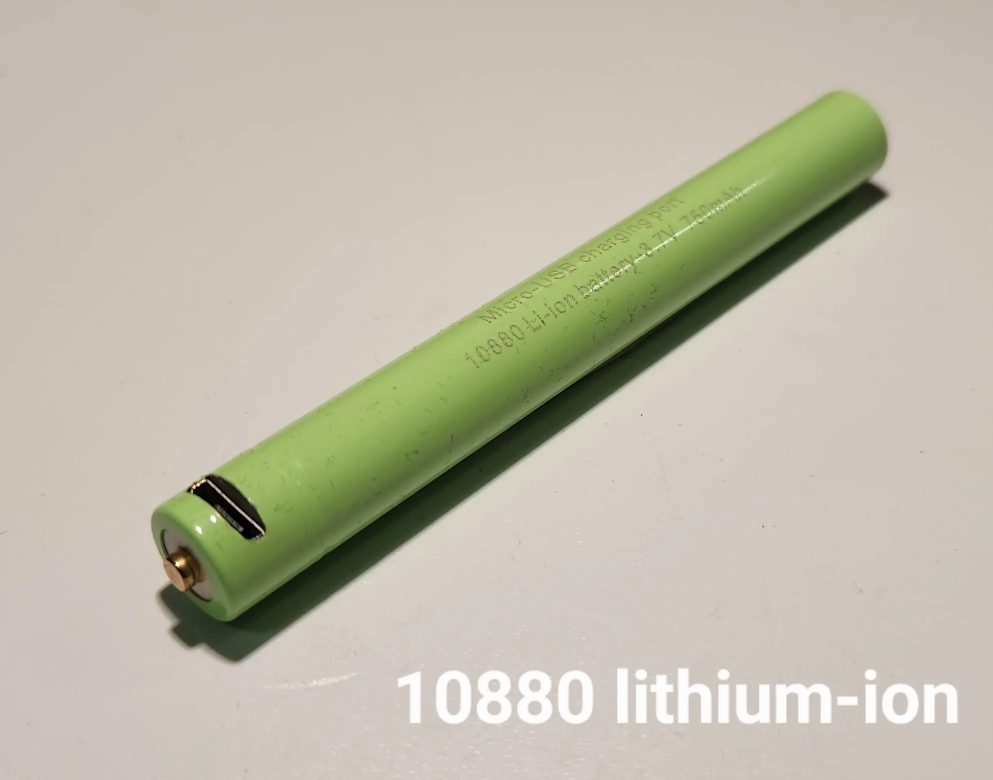 10880 750mAh 3.7V Lithium-Ion Rechargeable Battery  **** HAS TO BE SHIPPED WITH FLASHLIGHT   FEDEX ***