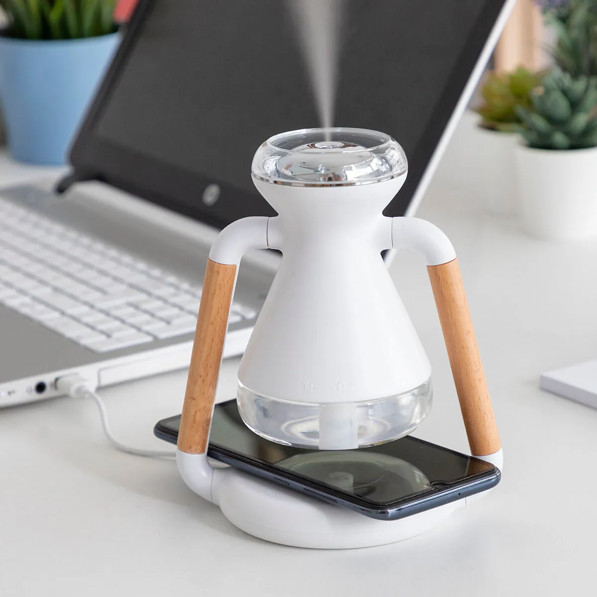 3-in-1 Wireless Charger, Aroma Diffuser and Humidifier Misvolt InnovaGoods