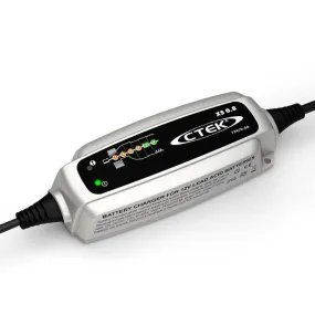 Compact 6-Step 12V Battery Charger, Dustproof – CTEK XS0.8