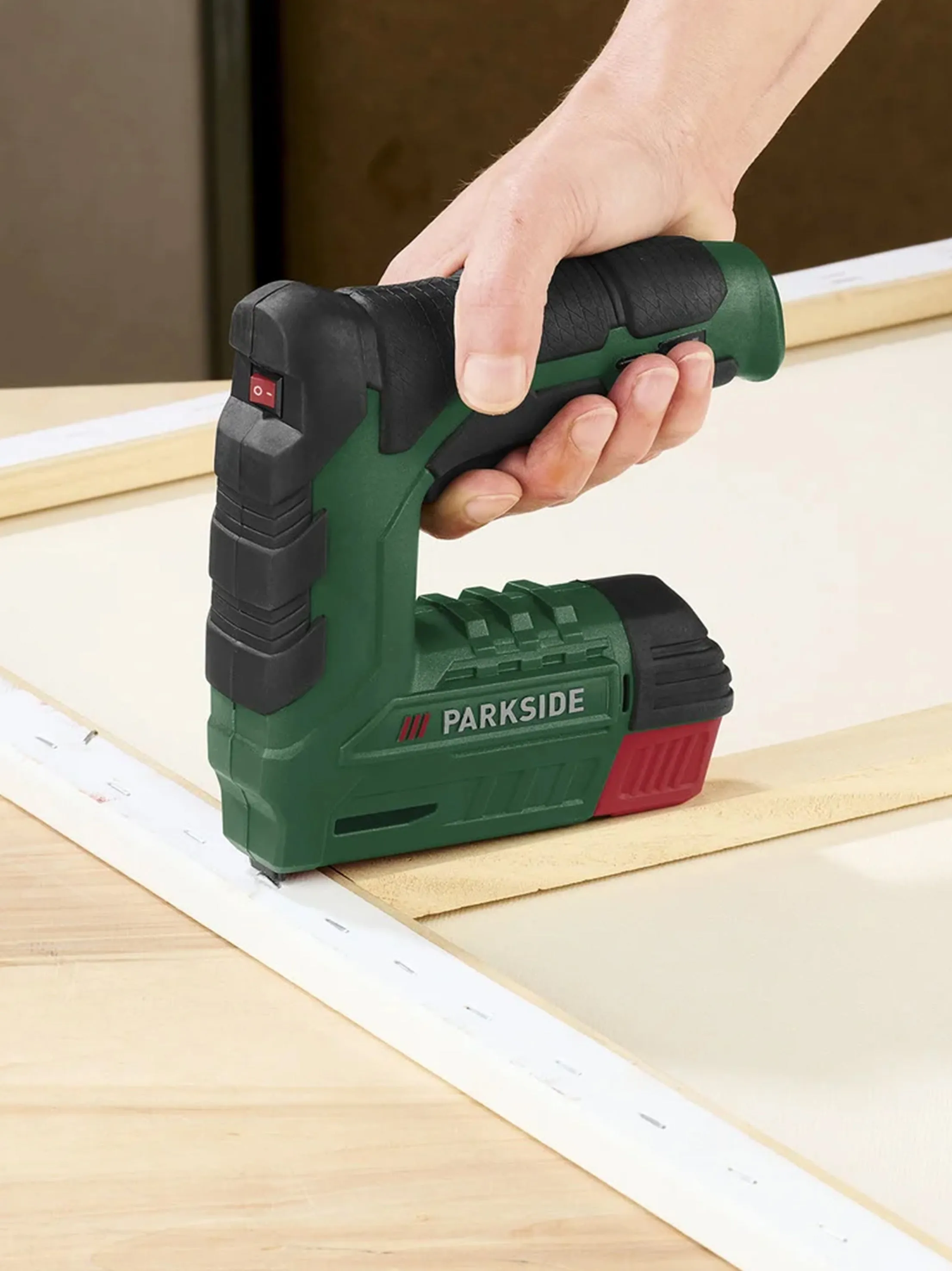 Cordless Stapler