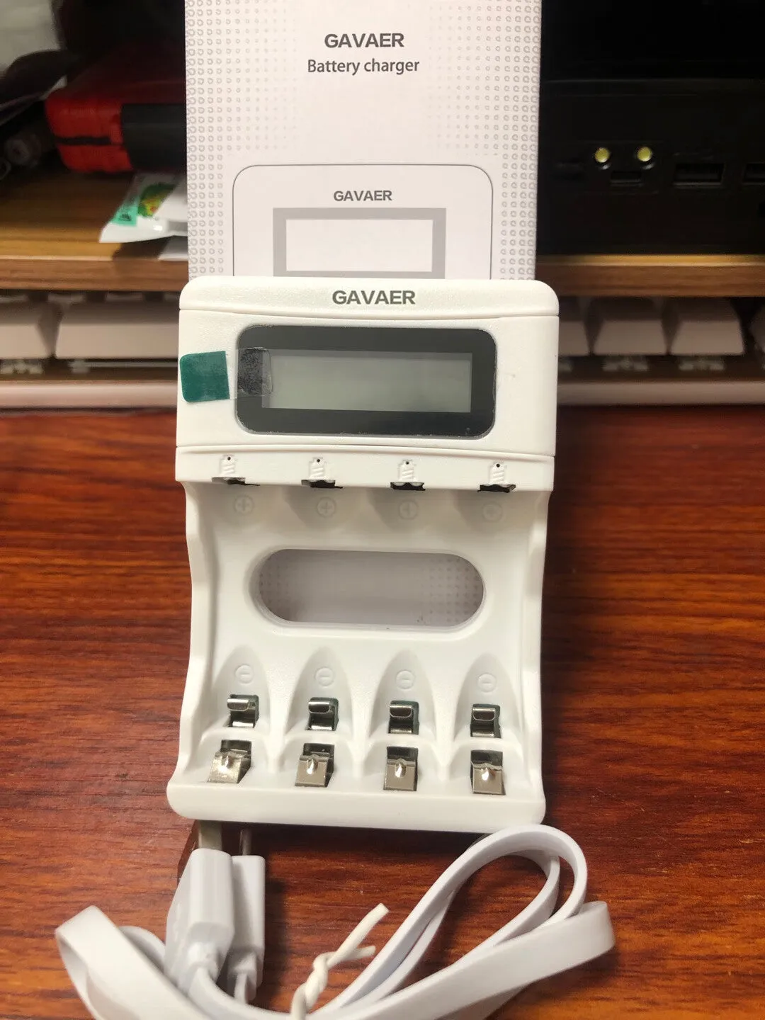 GAVAER Battery Charger, USB AA AAA Battery Charger, 4 Bay Individual Battery Charger