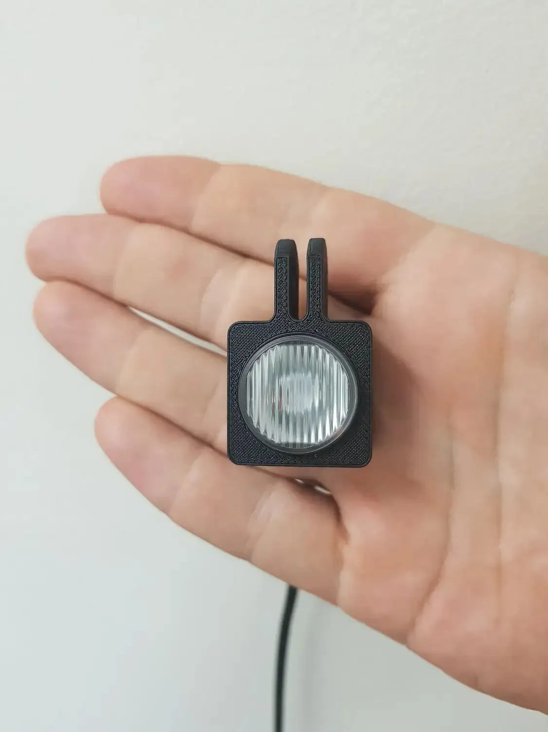 kLite QUBE V2 rear flashing bicycle light