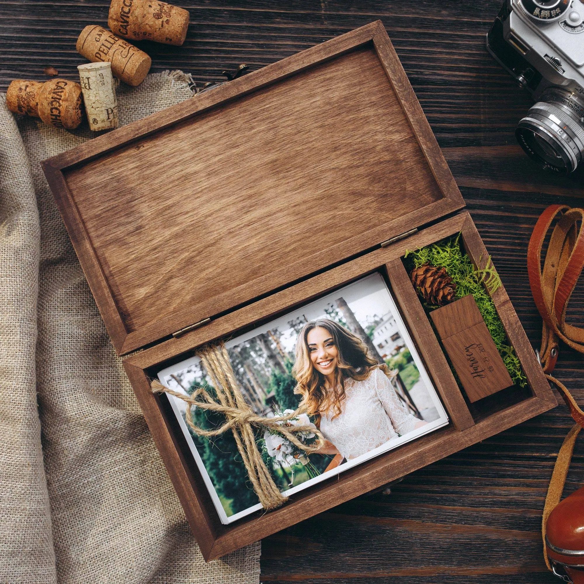 Memory Photo Box for Prints and USB Drive Packaging