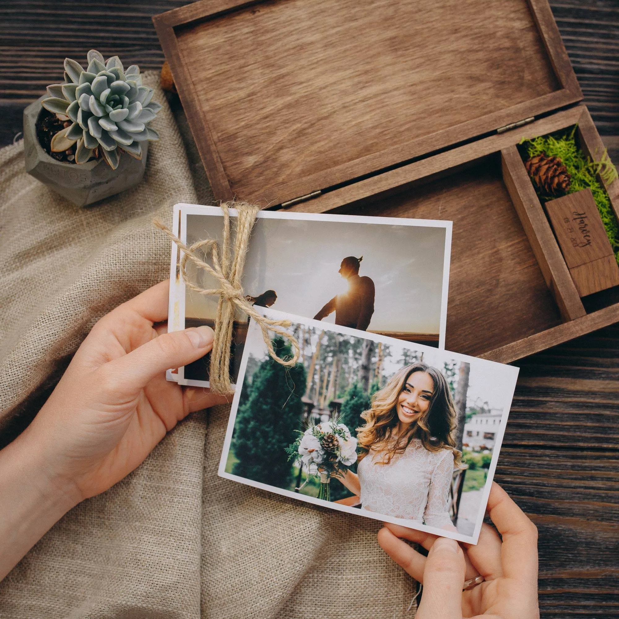 Memory Photo Box for Prints and USB Drive Packaging