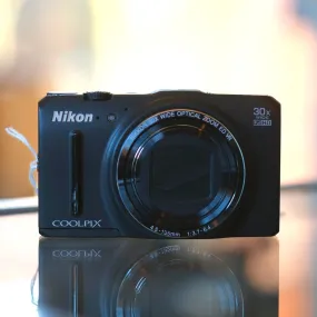 Nikon Coolpix S9700