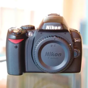 Nikon D40