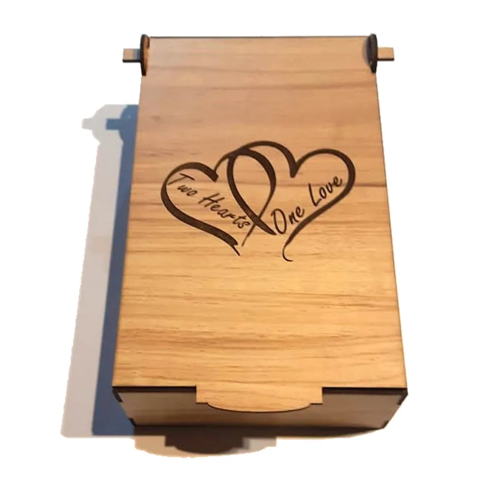 wooden box (hearts) with engraved wooden hearts